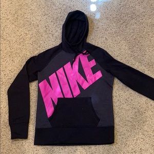Nike therma fit sweatshirt